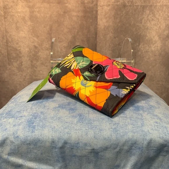 Vera Bradley Wallet - Picture 2 of 4